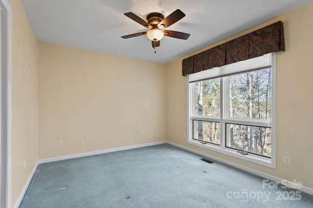 $495,000 | 514 Cobblestone Lane, Flat Rock, NC 28731