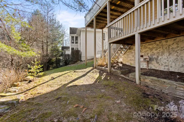 $495,000 | 514 Cobblestone Lane, Flat Rock, NC 28731