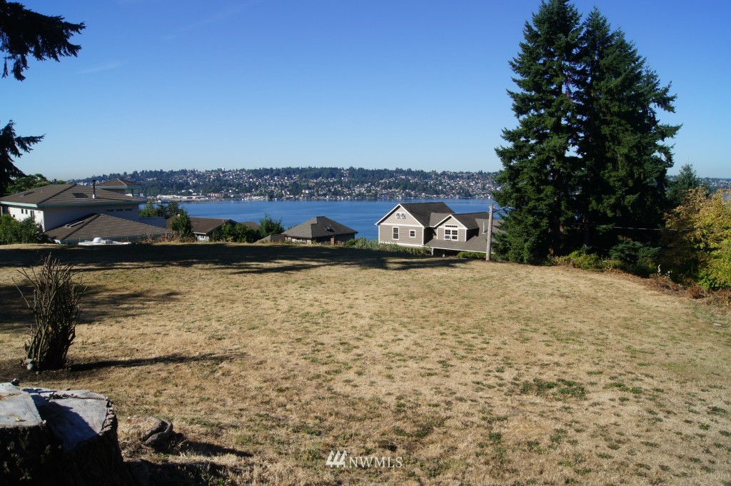 1311 North 26th Street Renton, WA 98056 - Photo 3 of 8