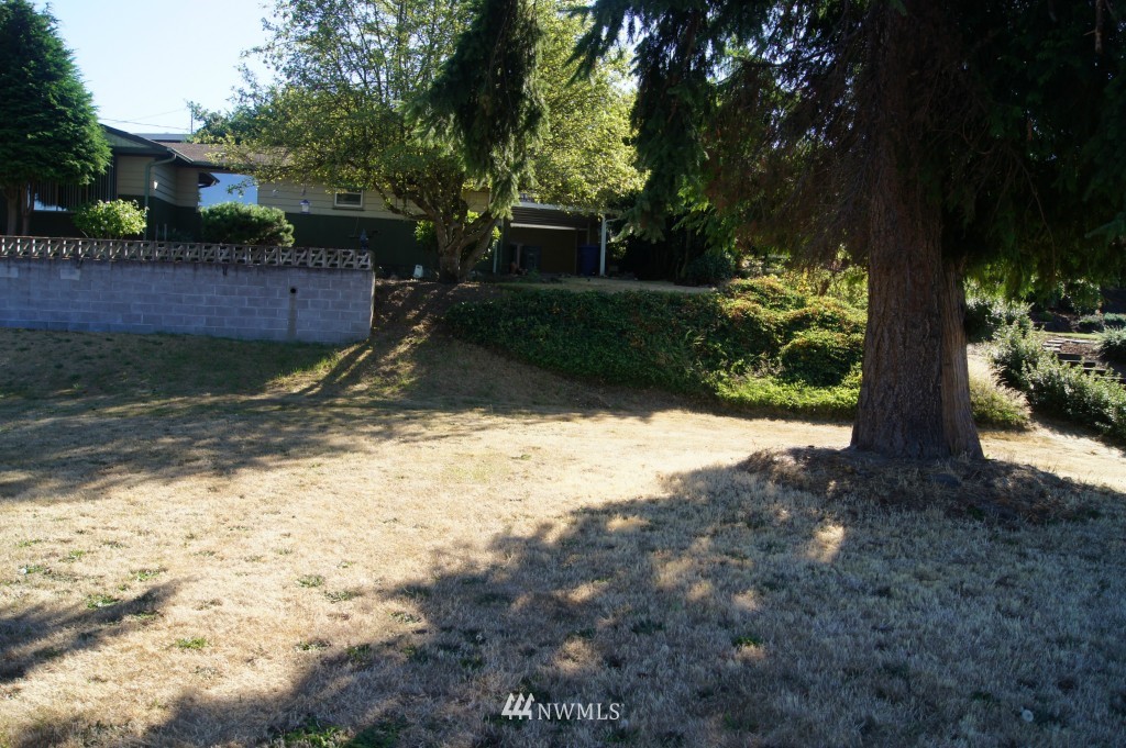 1311 North 26th Street Renton, WA 98056 - Photo 6 of 8