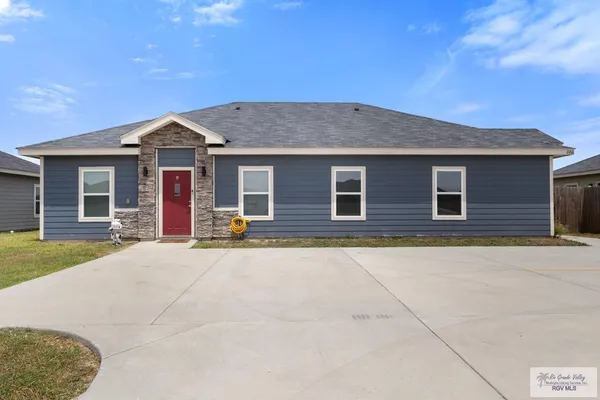 $1,080 | 2216 East Valley Circle, Unit A, La Feria, TX 78559