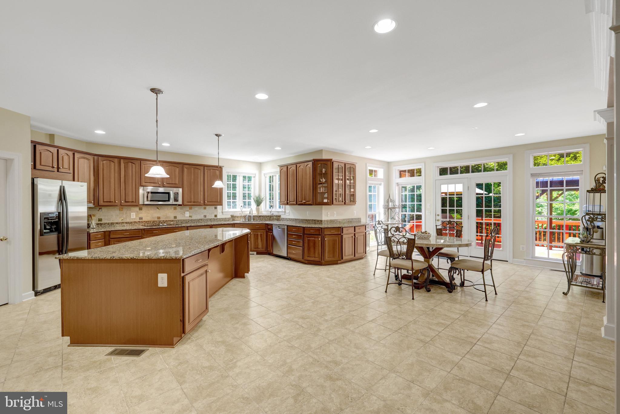 13650 Independence Ridge Nokesville, VA 20181 - Photo 26 of 98 Extensive Custom Cabinetry & Center Island