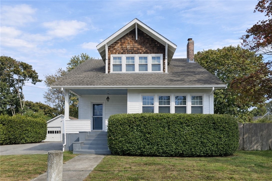 127 West Main Road Middletown, RI 02842 - Photo 2 of 33