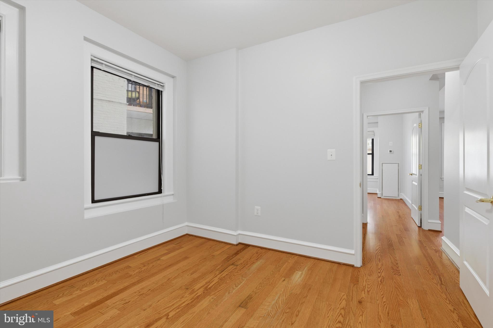 1613 Harvard Street Northwest, Unit 114 Washington, DC 20009 - Photo 13 of 22 Versatile room for guests or office