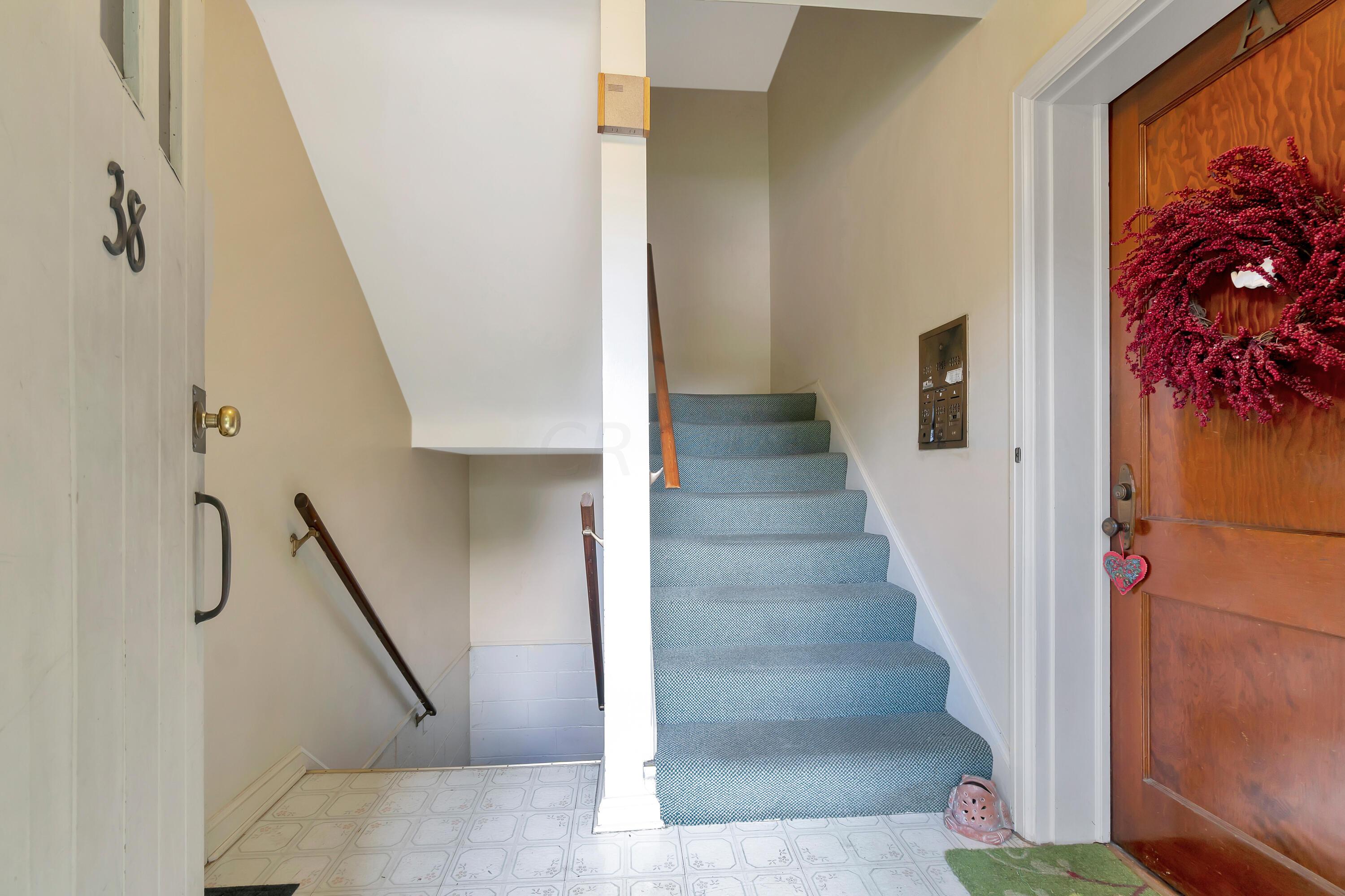 38 West Tulane Road Columbus, OH 43202 - Photo 4 of 18 View to basement or upper unit stairway