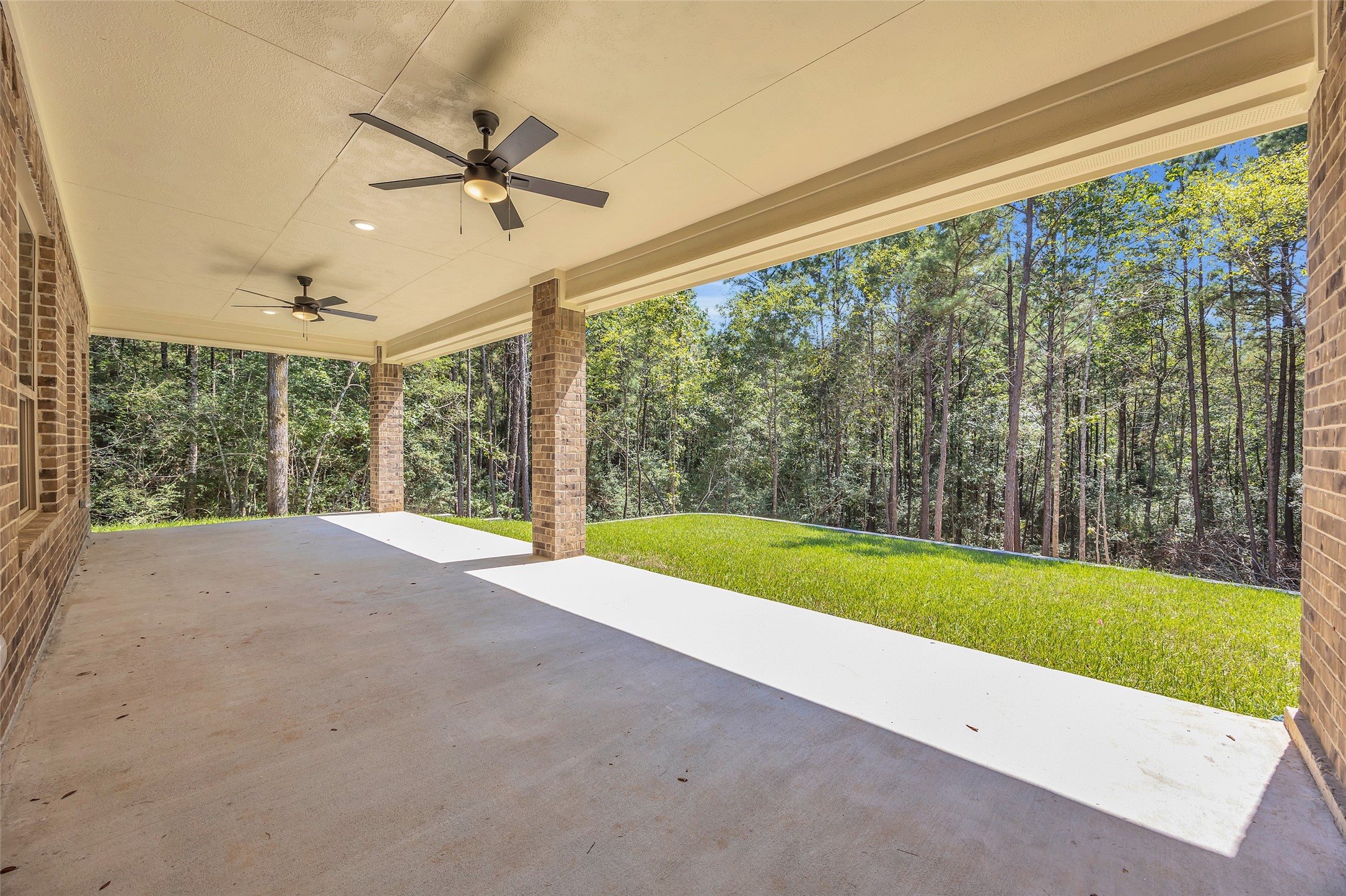 162 Bighorn Road Huntsville, TX 77340 - Photo 5 of 48