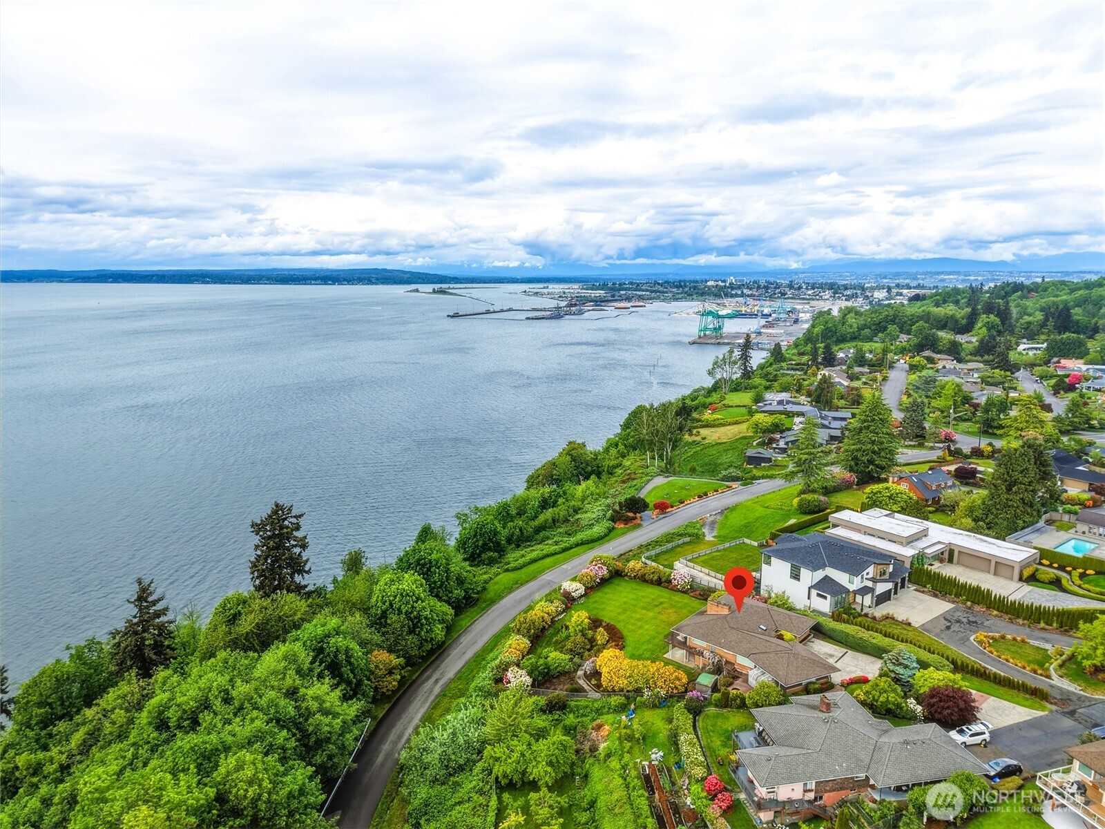 531 View Ridge Drive Everett, WA 98203 - Photo 5 of 39 Gallery Image 5