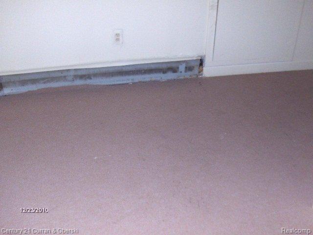 15824 Lahser Road Detroit, MI 48223 - Photo 10 of 21 15824 lasher hud 013