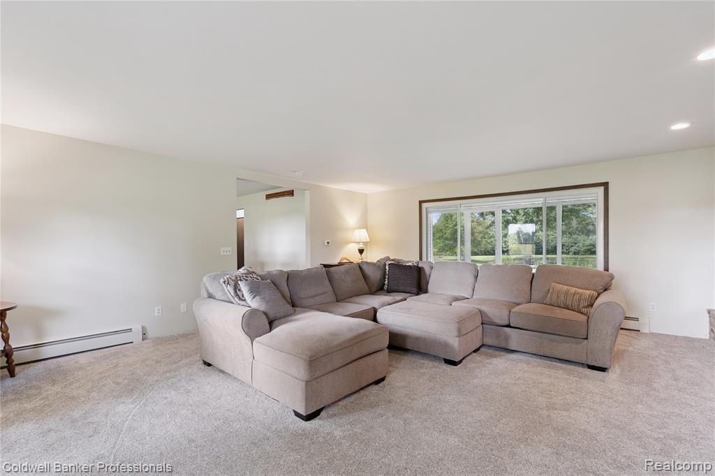 11377 North Lewis Road Clio, MI 48420 - Photo 8 of 57