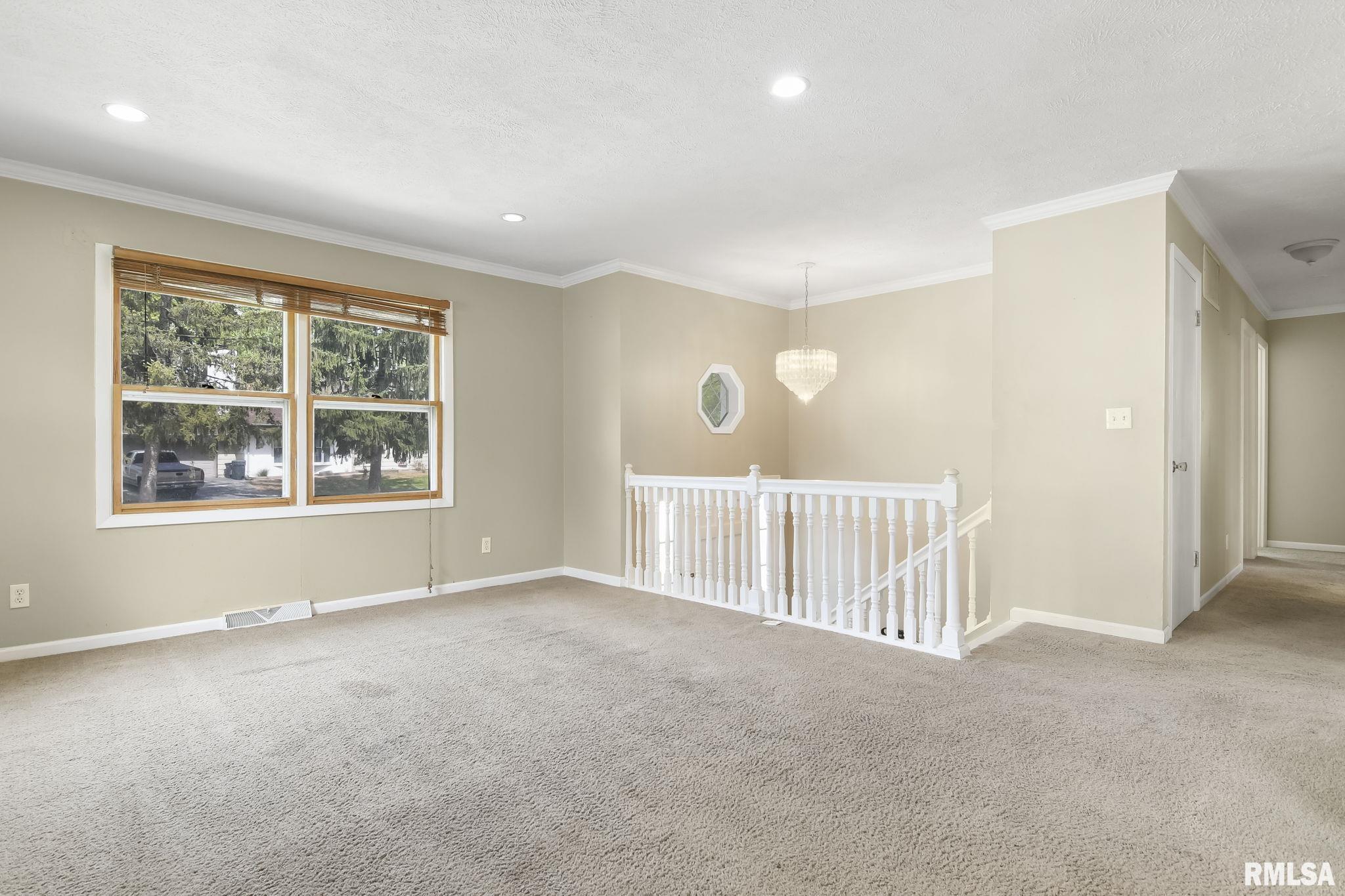 320 Whitefield Road Springfield, IL 62704 - Photo 8 of 33