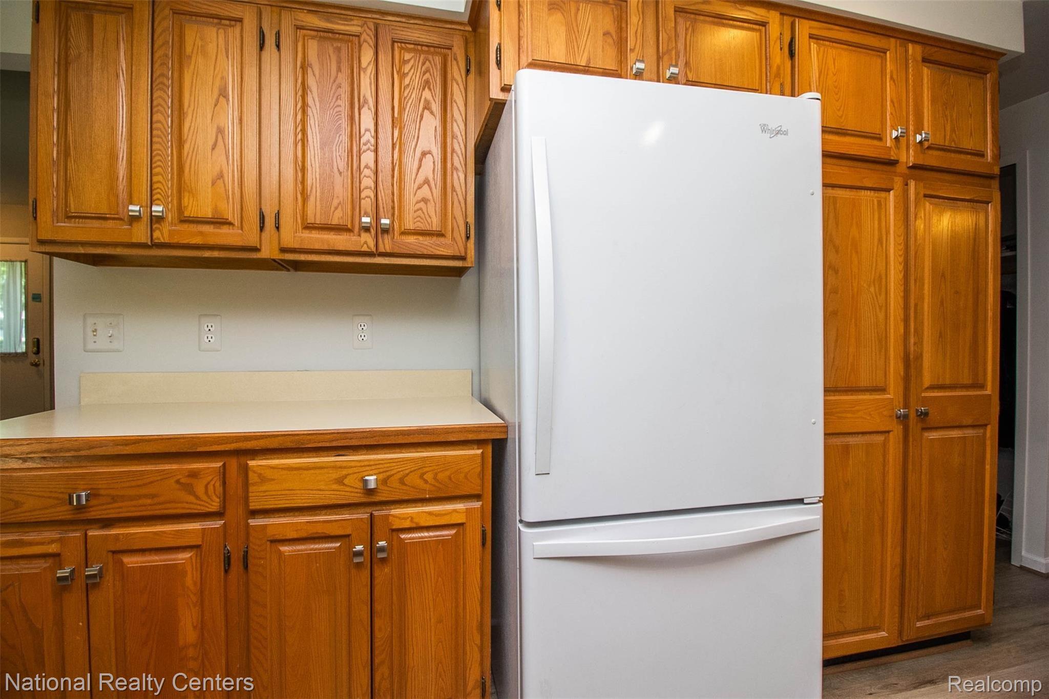 4171 England Beach Road White Lake, MI 48383 - Photo 17 of 41 14.jpg