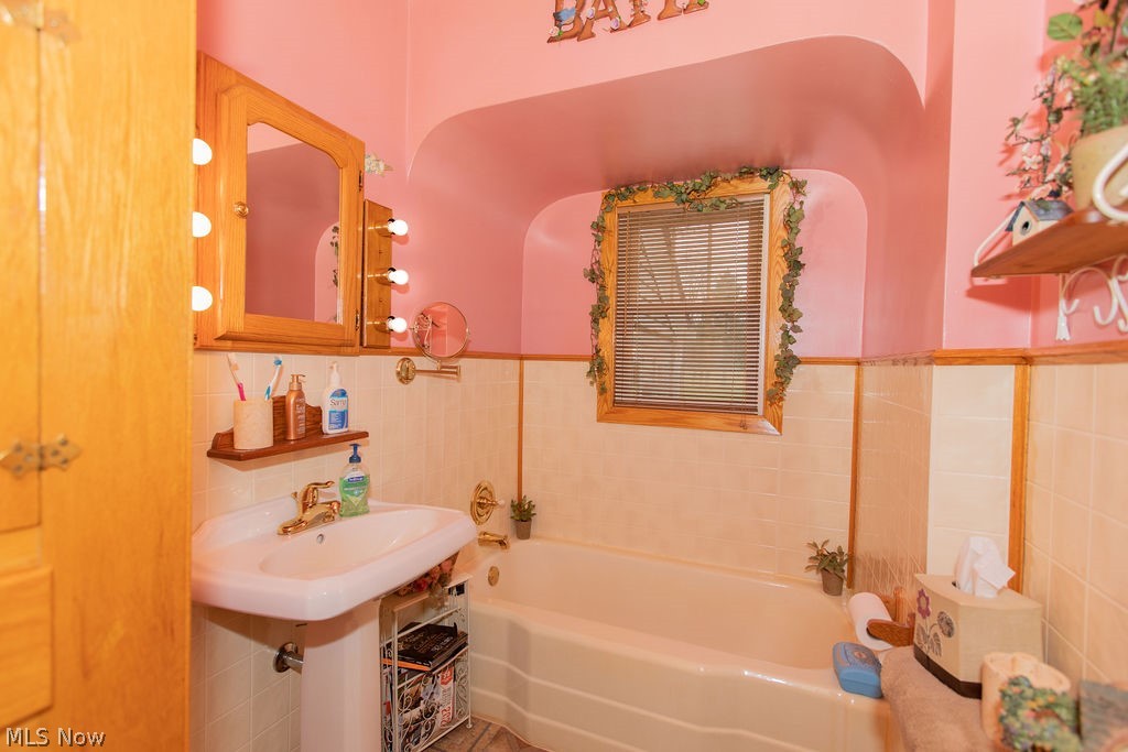 570 East Comet Road Clinton, OH 44216 - Photo 16 of 24 Gallery Image 16