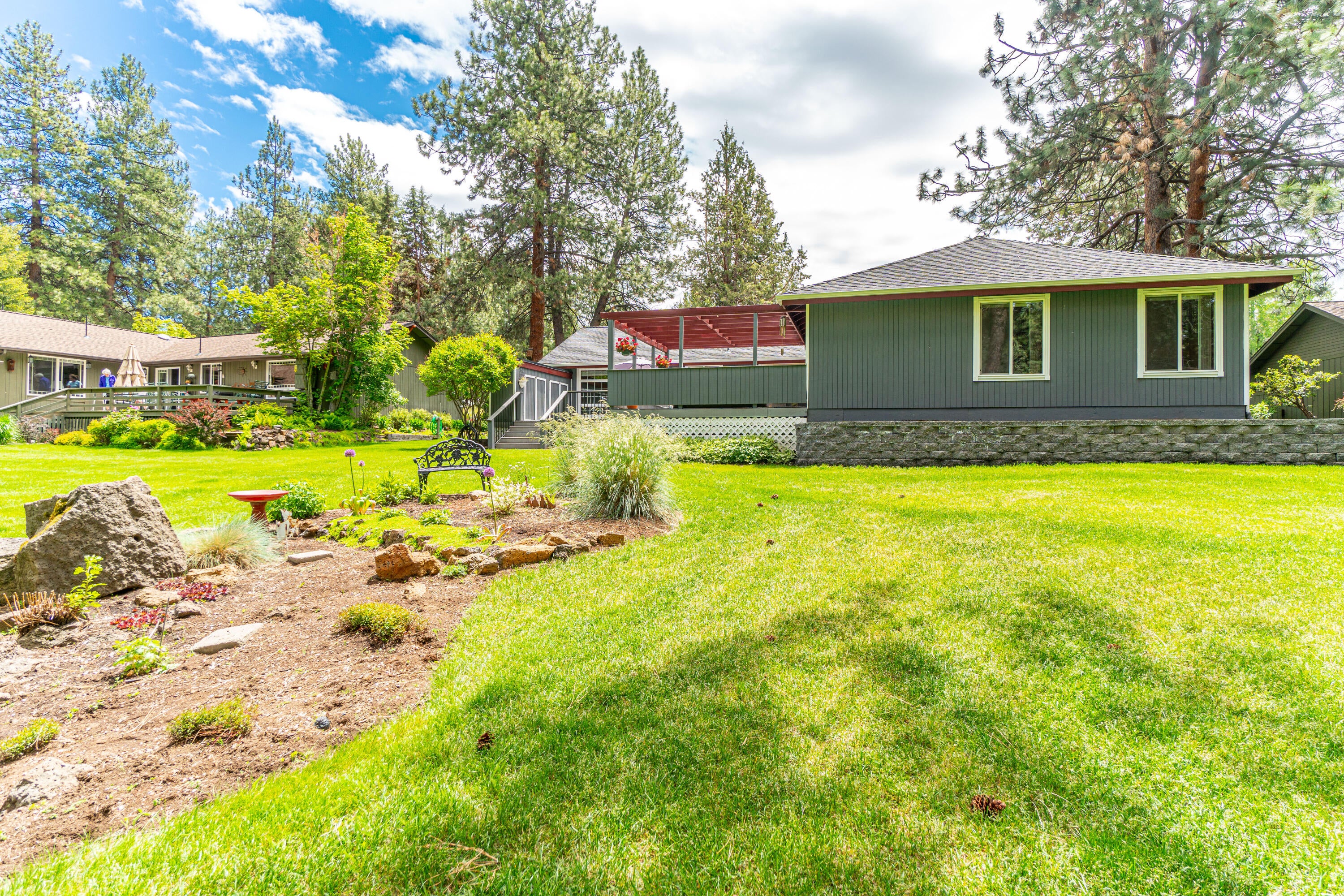 20380 Donkey Sled Road Bend, OR 97702 - Photo 14 of 47 RileyVisuals-10