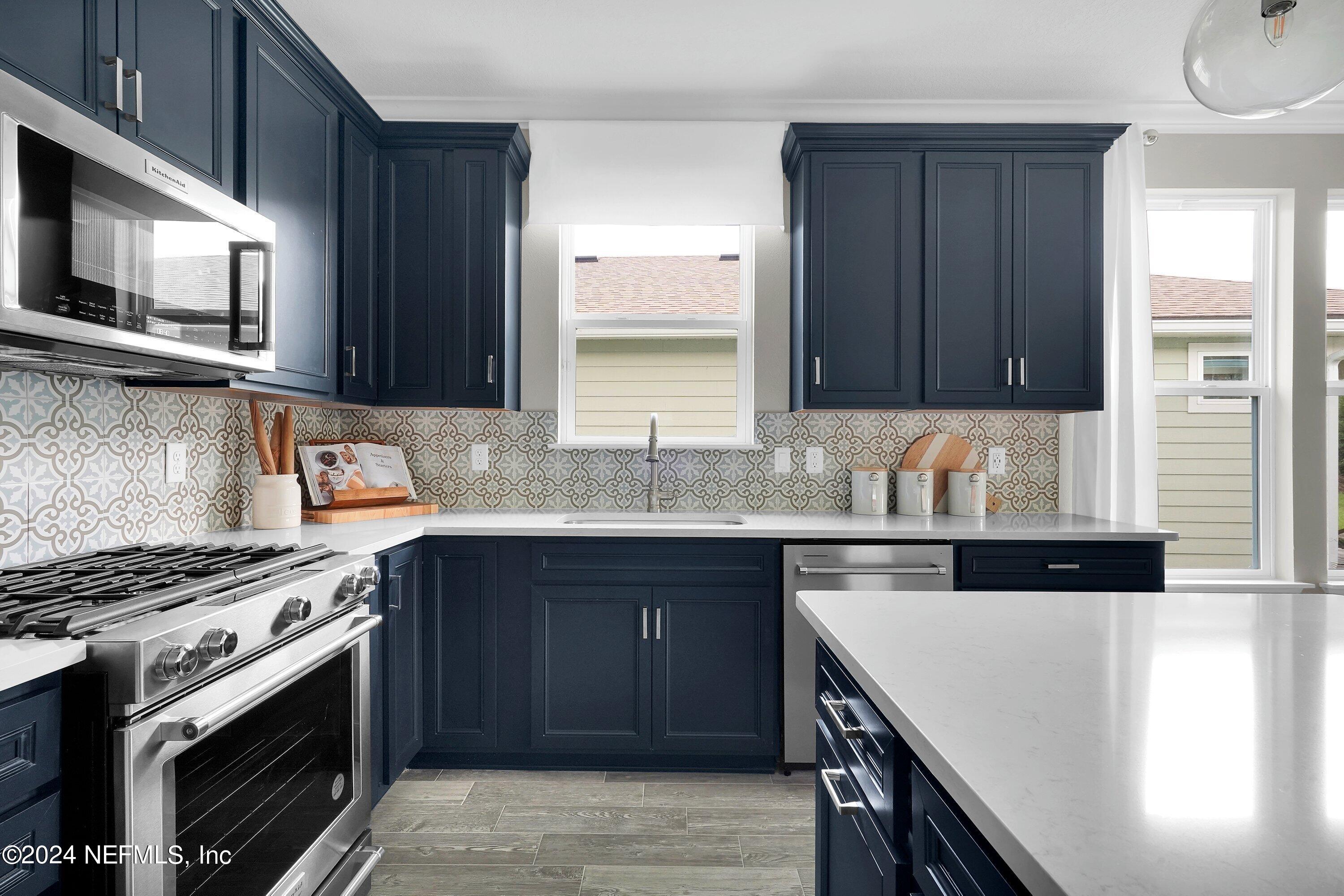 325 Ecliptic Loop Yulee, FL 32097 - Photo 4 of 38 Ellenwood Kitchen