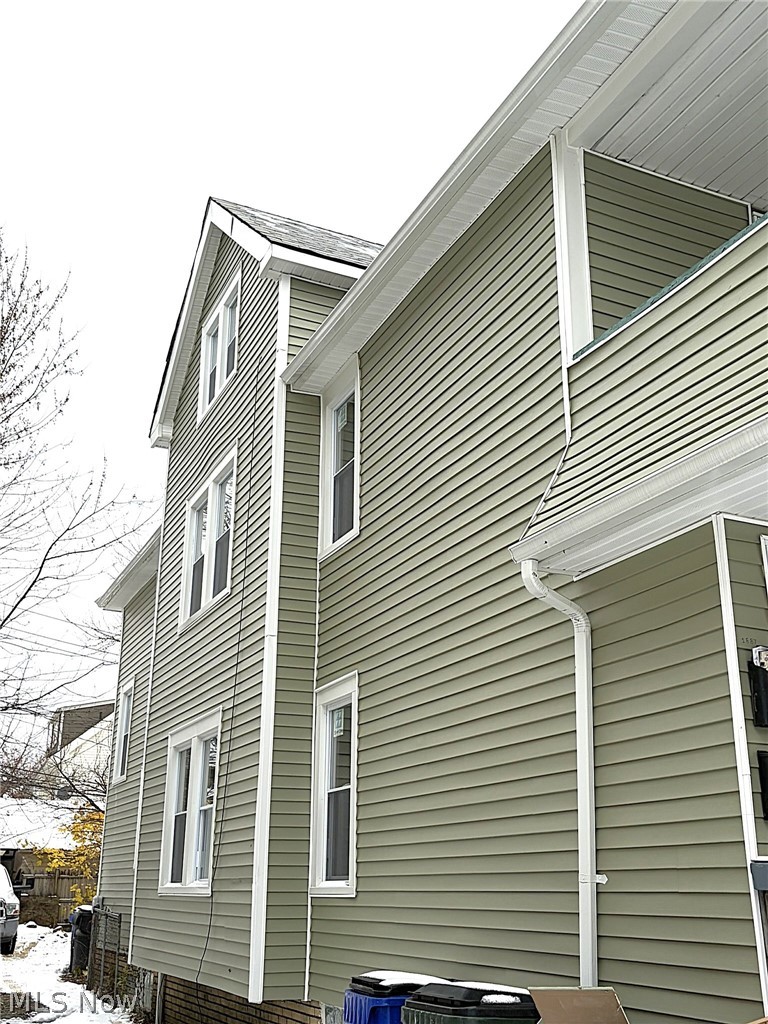 1887 Lampson Road Cleveland, OH 44112 - Photo 7 of 44 Gallery Image 7
