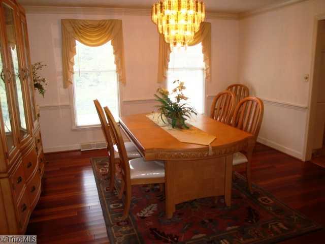 7595 Lasater Road Clemmons, NC 27012 - Photo 5 of 16 Dining Room.