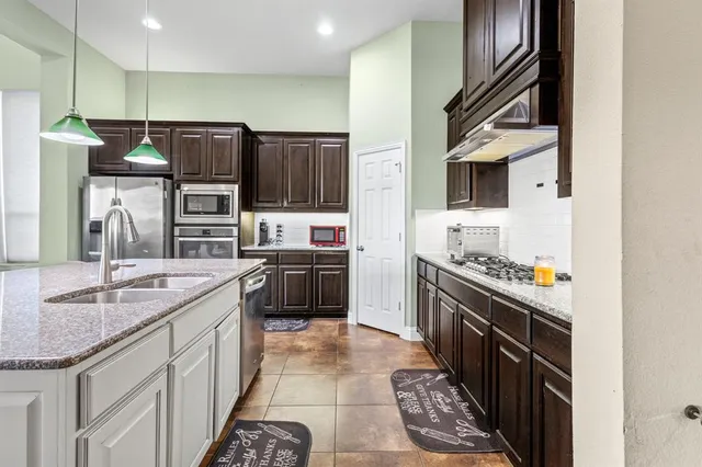 $3,500 | 1036 Edgefield Lane, Forney, TX 75126