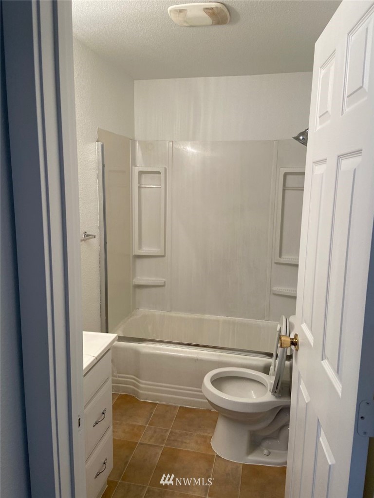 309 Taylor Avenue Northwest Renton, WA 98057 - Photo 14 of 27 Gallery Image 14