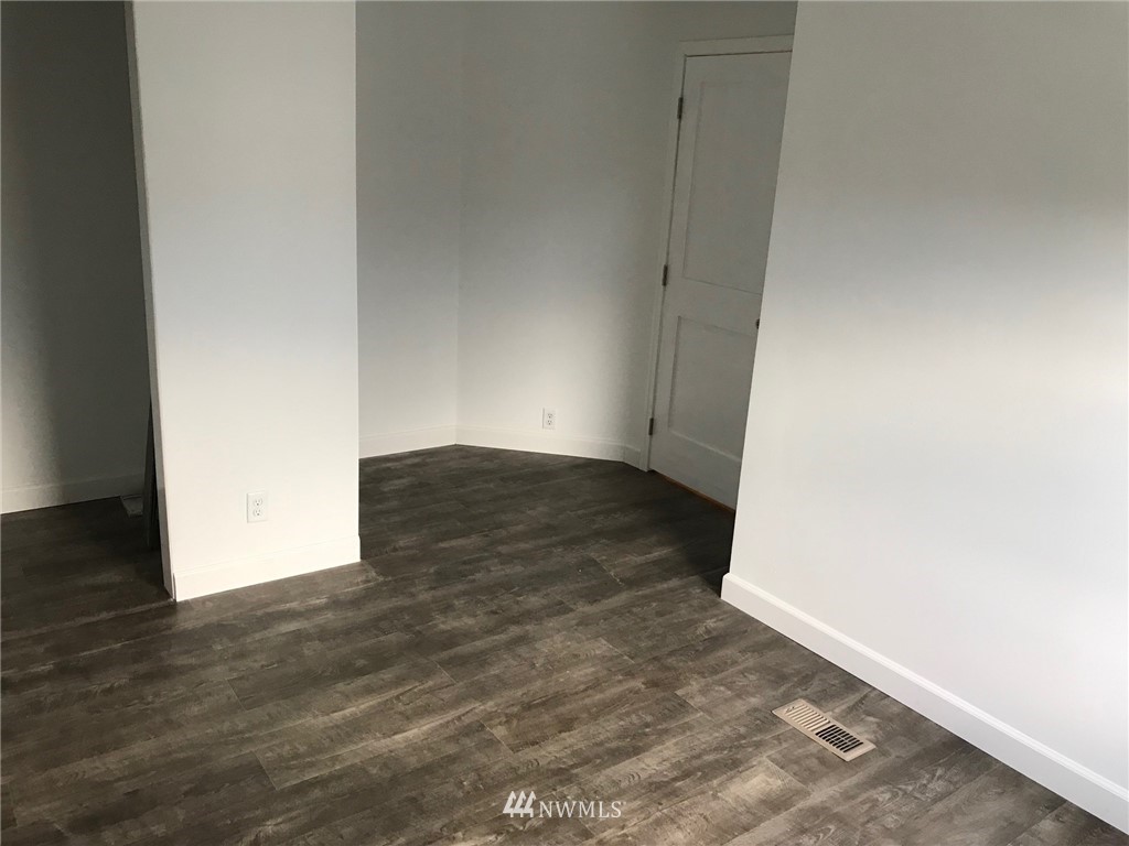 309 Taylor Avenue Northwest Renton, WA 98057 - Photo 22 of 27 Gallery Image 22