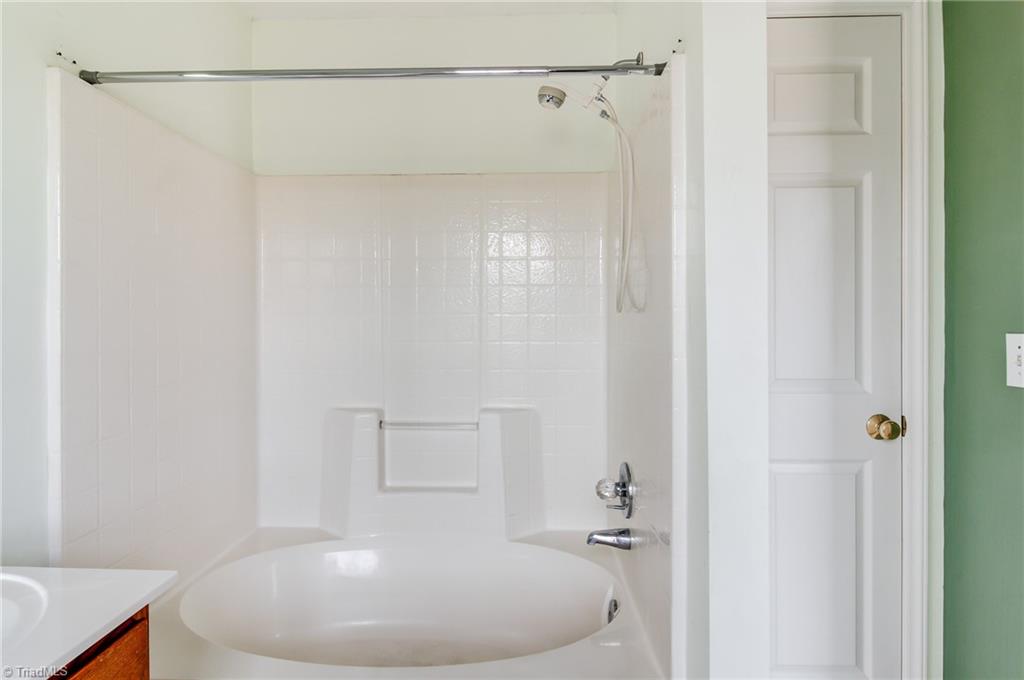 4690 Hampton Road Clemmons, NC 27012 - Photo 17 of 30 Gallery Image 17