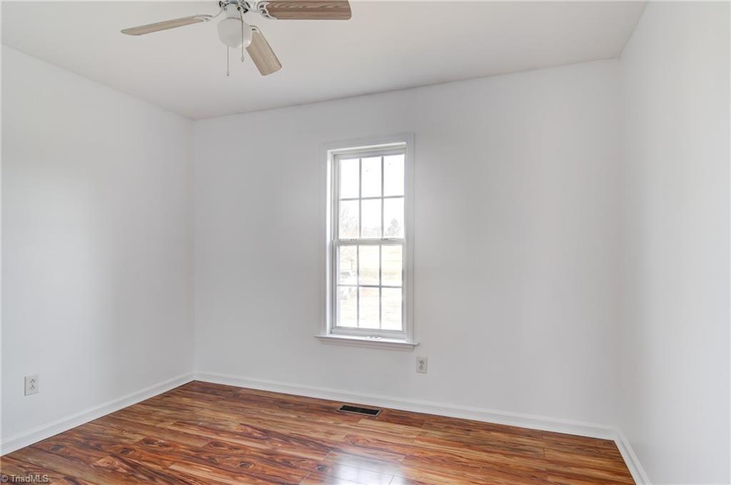 4690 Hampton Road Clemmons, NC 27012 - Photo 18 of 30 Gallery Image 18