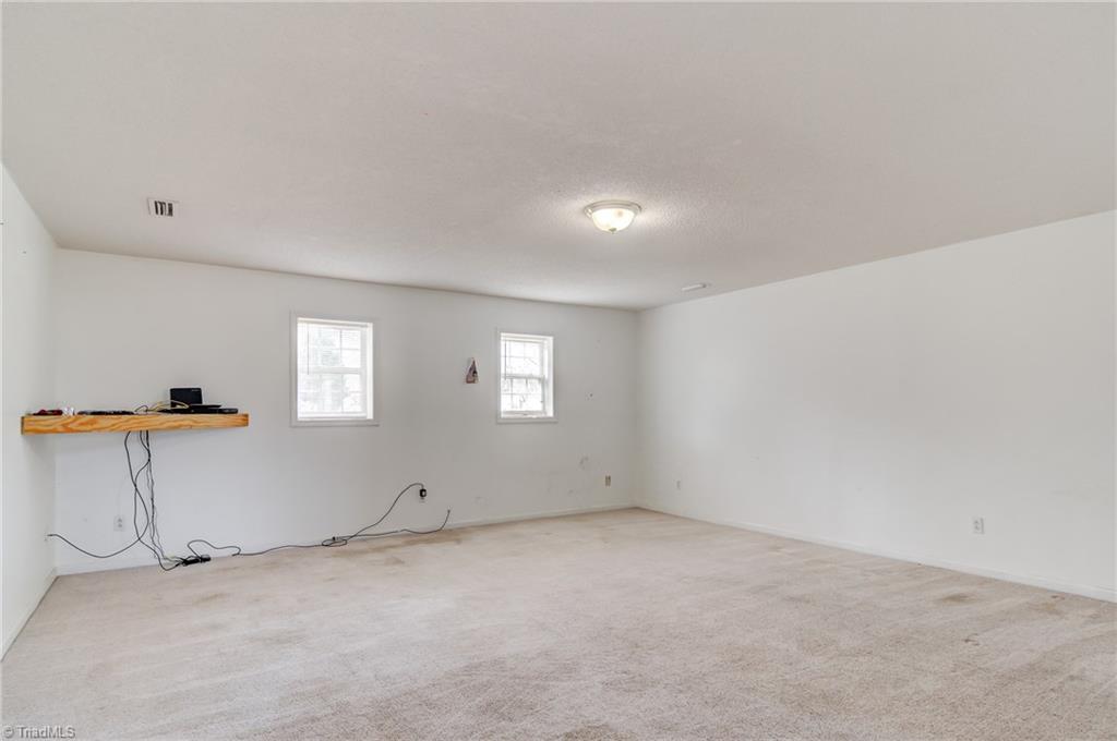 4690 Hampton Road Clemmons, NC 27012 - Photo 23 of 30 Gallery Image 23