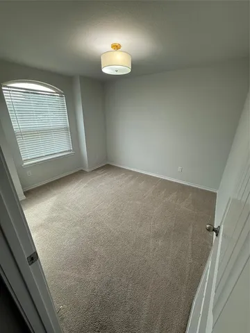 $2,400 | 349 Paloma Street, Weatherford, TX 76087