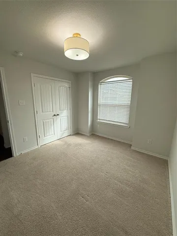 $2,400 | 349 Paloma Street, Weatherford, TX 76087