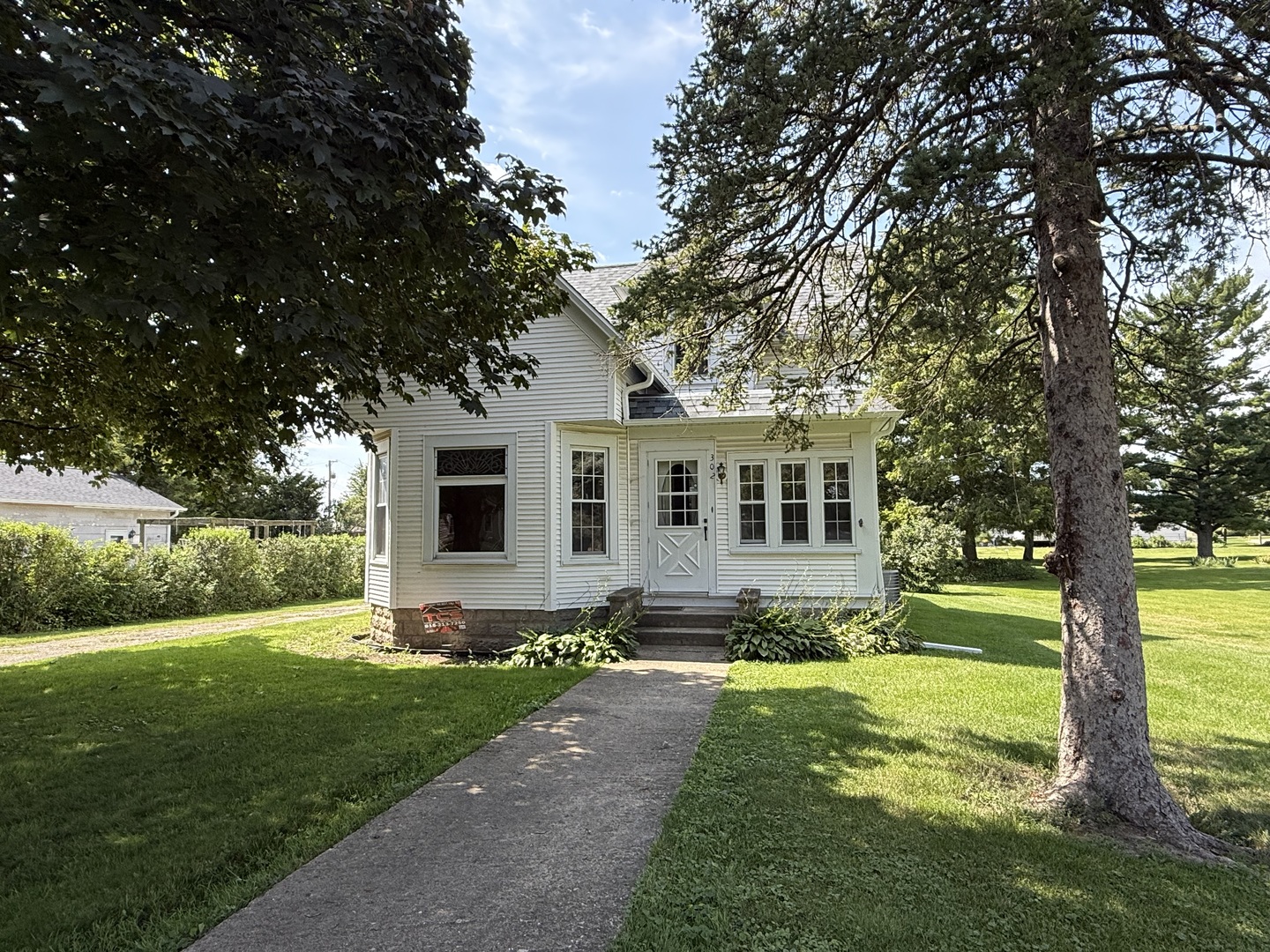 302 South John Street Sublette, IL 61367 - Photo 2 of 22