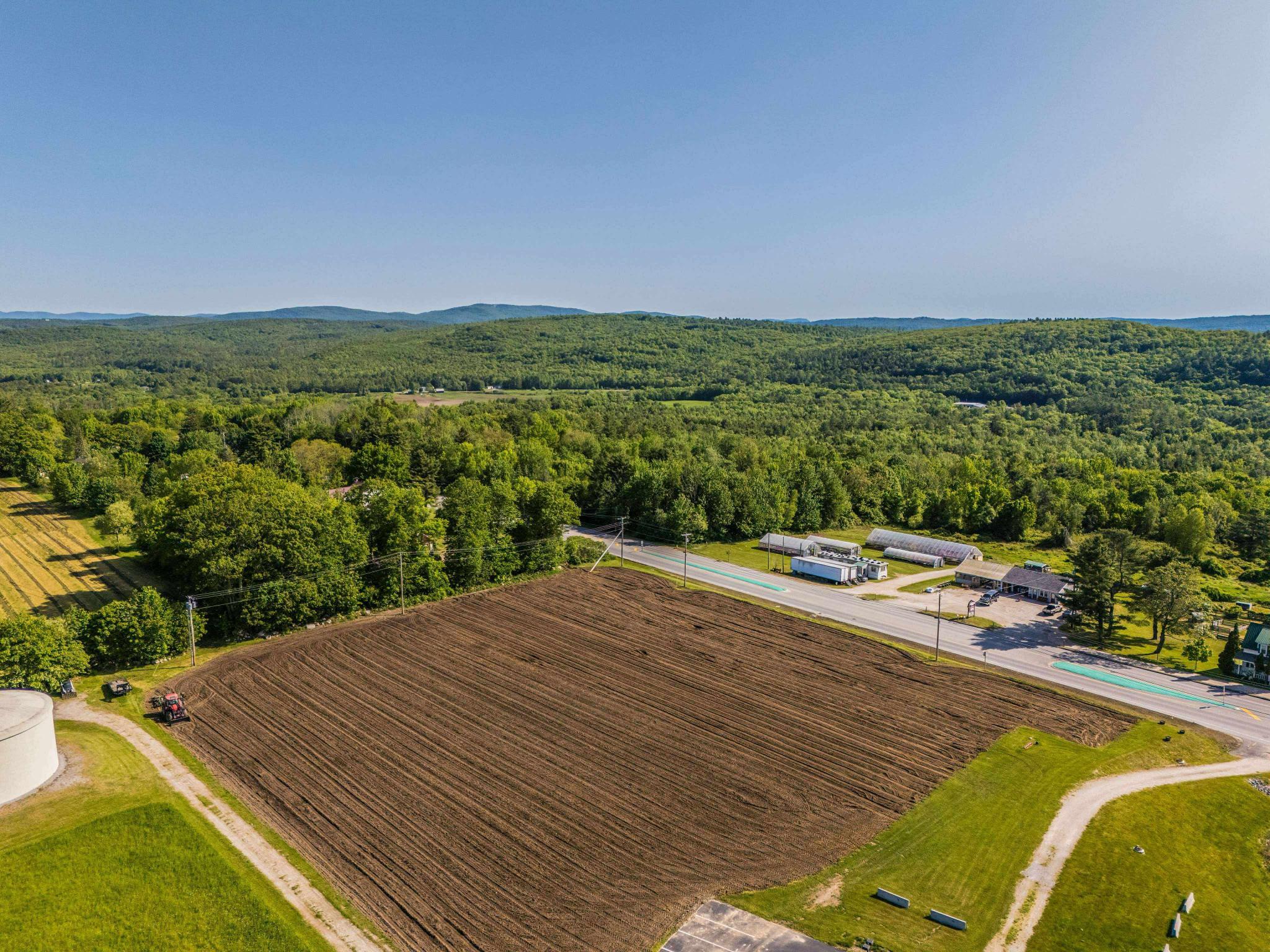 167 Main Street Oxford, ME 04270 - Photo 12 of 18 1000045001