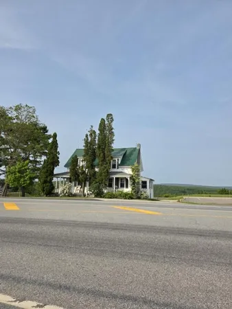 $329,900 | 167 Main Street, Oxford, ME 04270