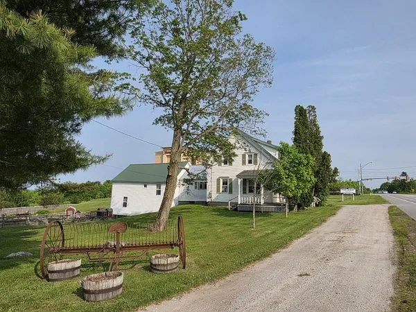 $329,900 | 167 Main Street, Oxford, ME 04270