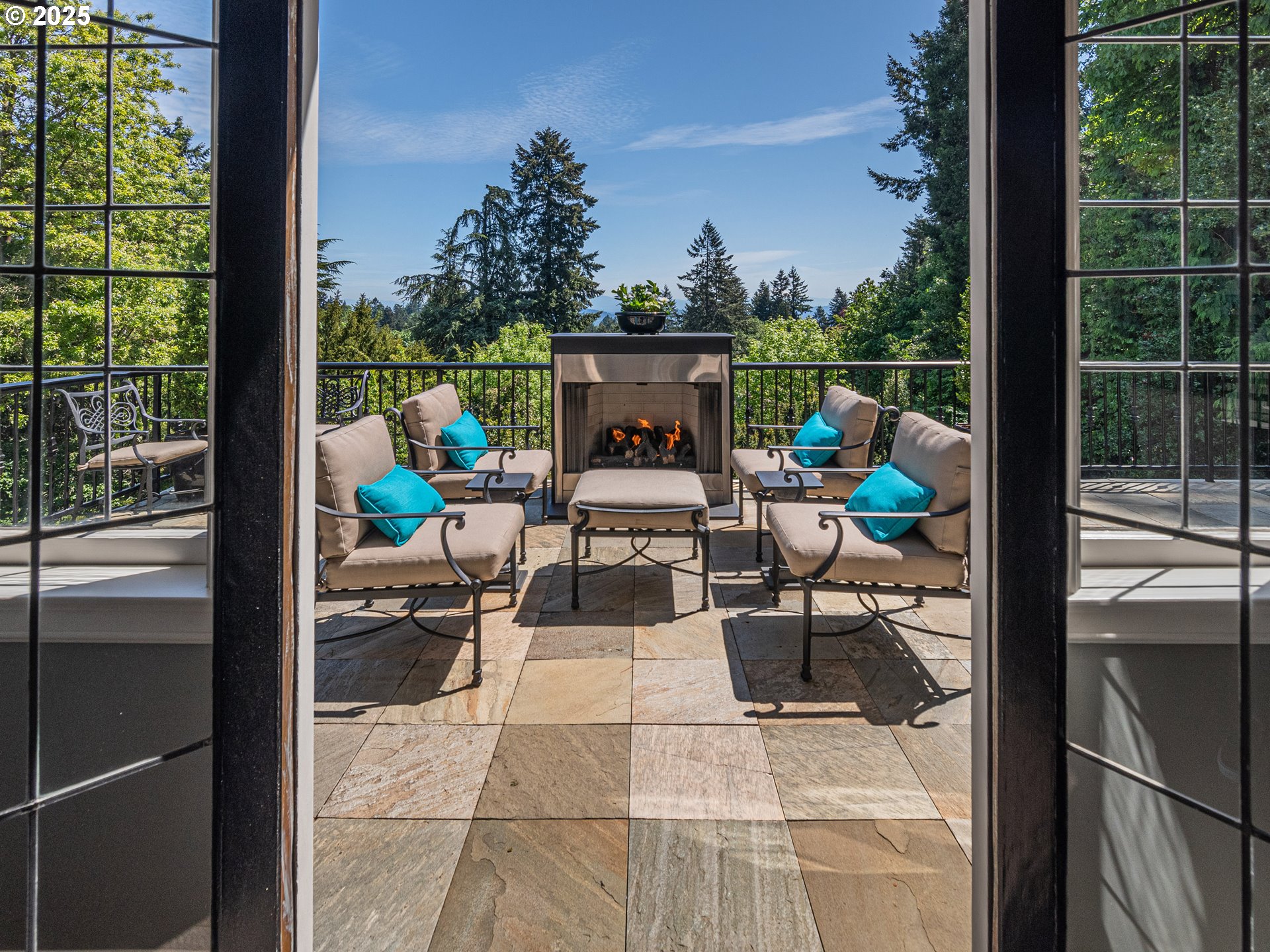 2624 Southwest Talbot Road Portland, OR 97201 - Photo 9 of 48 a outdoor view with a sitting space