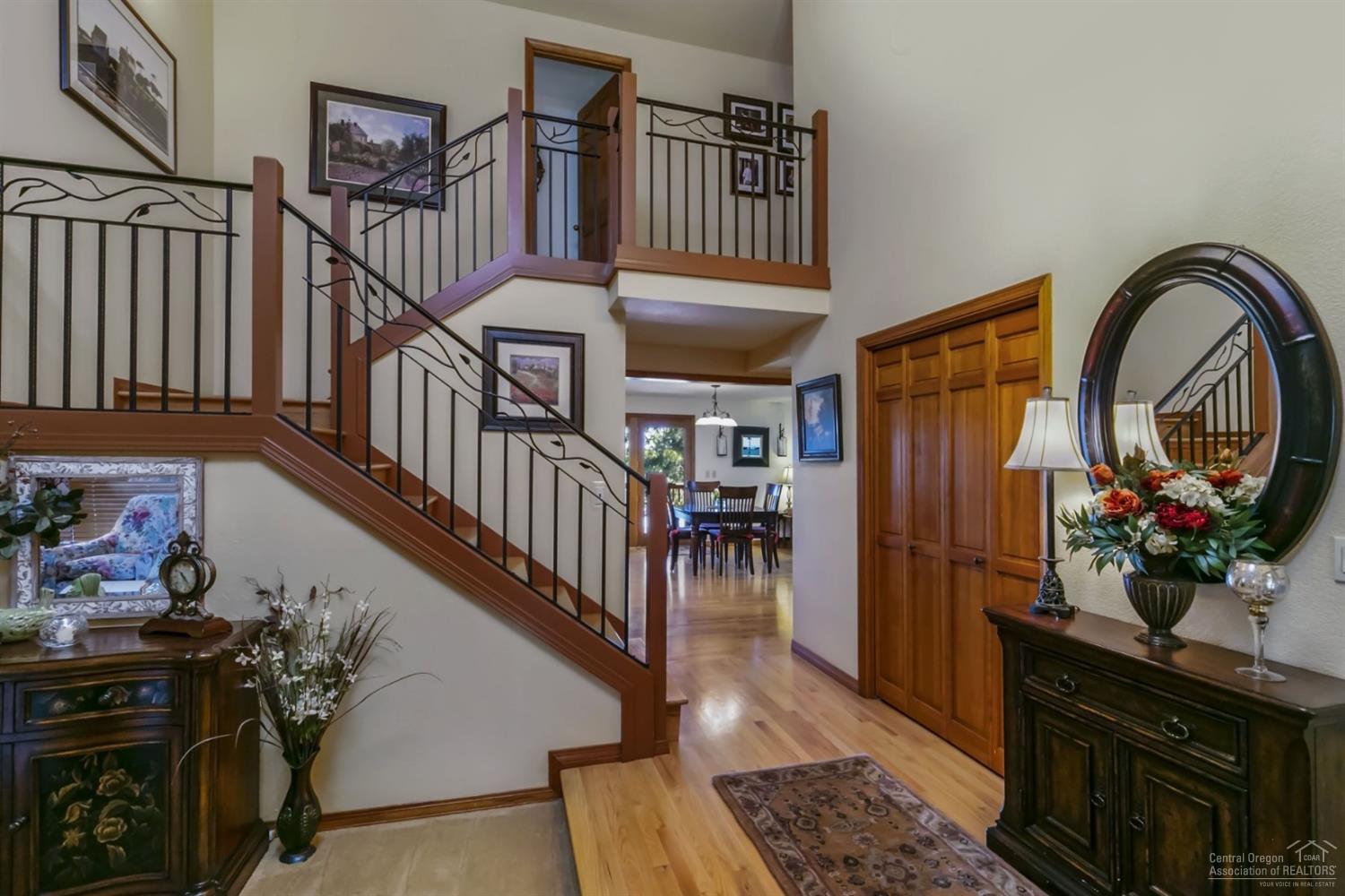 20552 Rusticate Road Bend, OR 97702 - Photo 10 of 25 Additional Photo