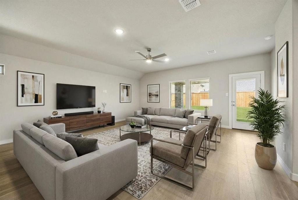 1107 Sunward Road Princeton, TX 75407 - Photo 2 of 21 Virtually staged living room