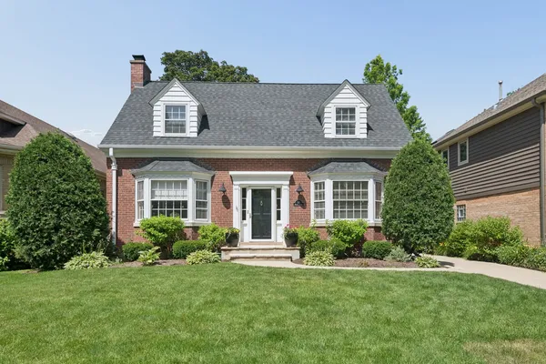 $779,000 | 110 North Merrill Street, Park Ridge, IL 60068
