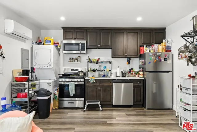 $1,925 | 237 West Kelso Street, Unit 237 1/2, Inglewood, CA 90301