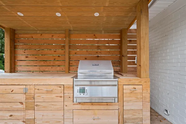 $9,500 | 940 Cliffwood Drive, Mount Pleasant, SC 29464