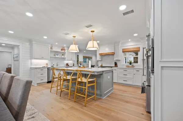 $9,500 | 940 Cliffwood Drive, Mount Pleasant, SC 29464