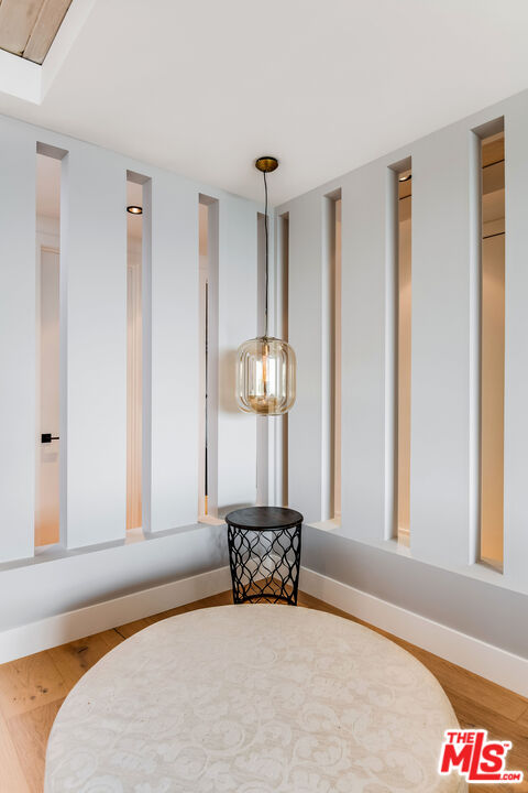 2715 Edwin Place Los Angeles, CA 90046 - Photo 11 of 52 a living room with furniture and window