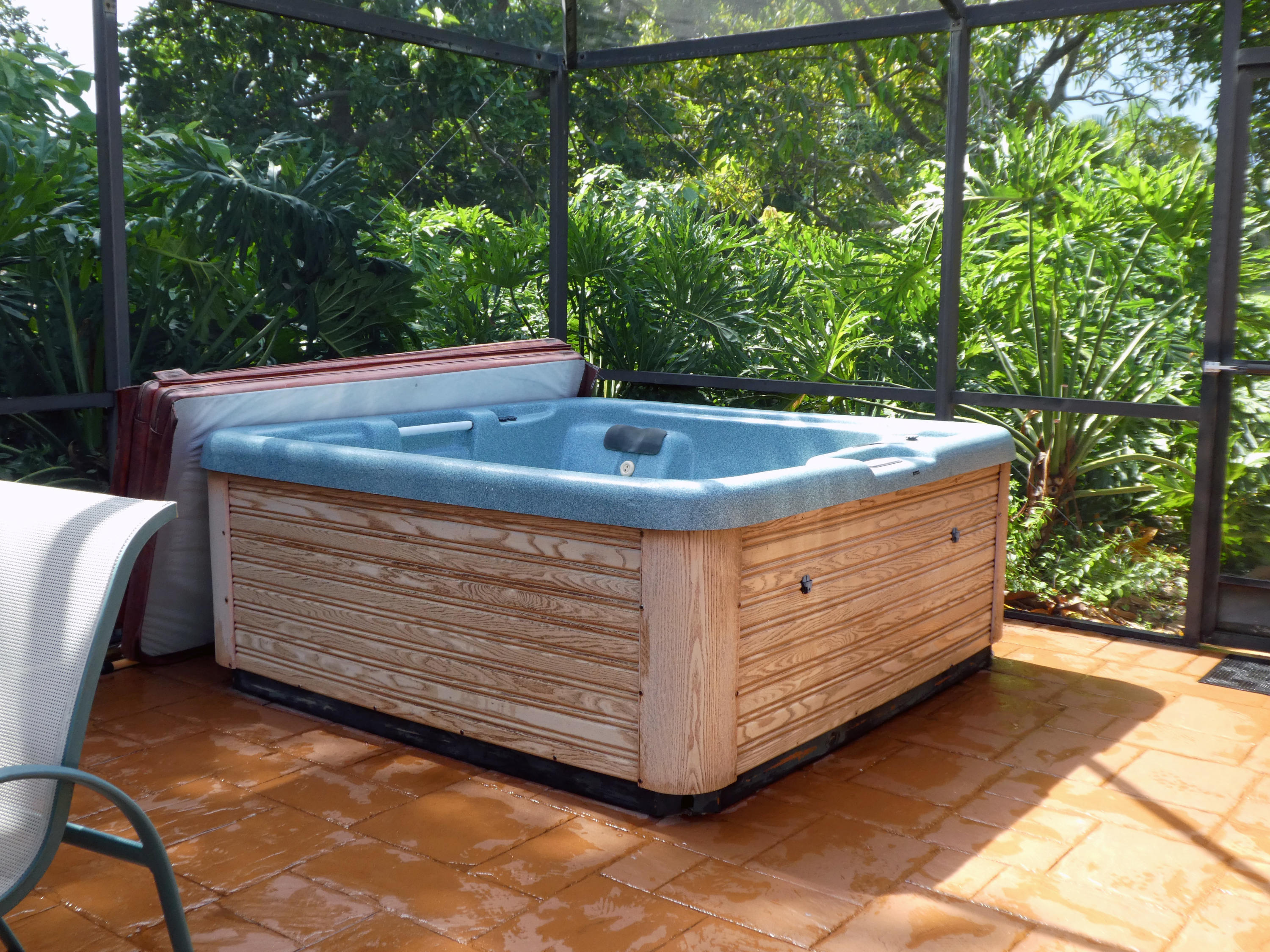 17331 Springtree Lane Boca Raton, FL 33487 - Photo 35 of 60 Hot Tub