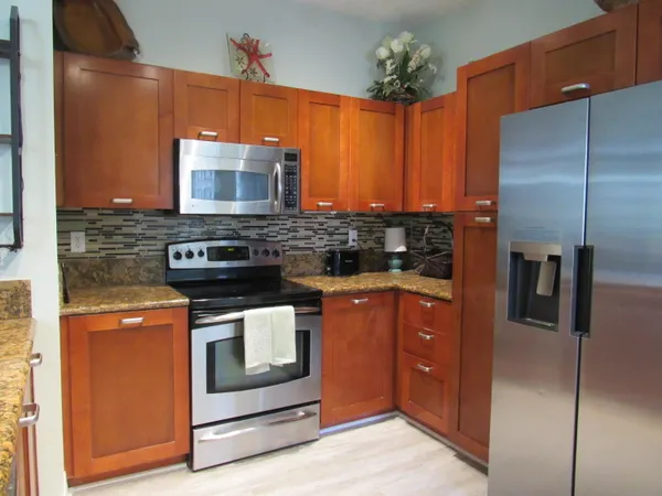 $286,900 | 48 Southeast Sedona Circle, Unit 201, Stuart, FL 34994