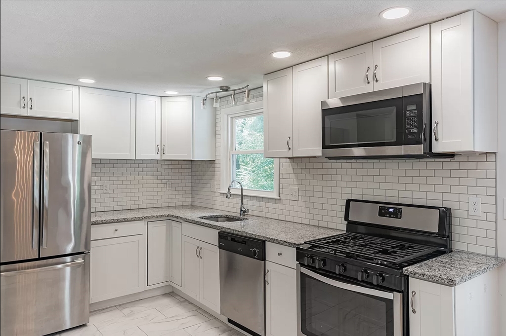 12 Joyce Road Wayland, MA 01778 - Photo 6 of 16