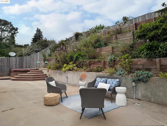 $1,590,000 | 61 Cowper Avenue, Kensington, CA 94707