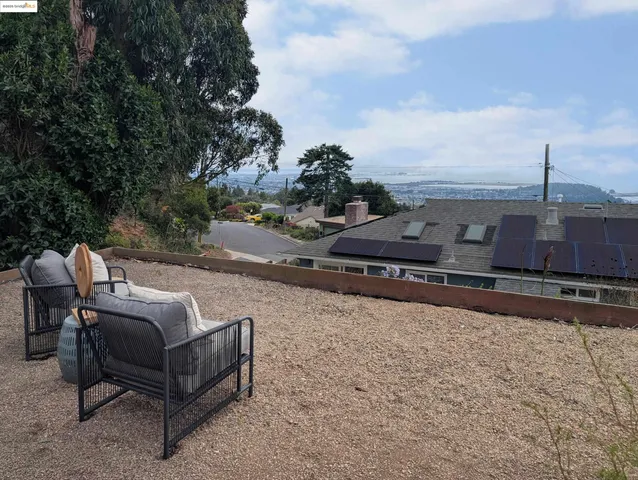 $1,590,000 | 61 Cowper Avenue, Kensington, CA 94707