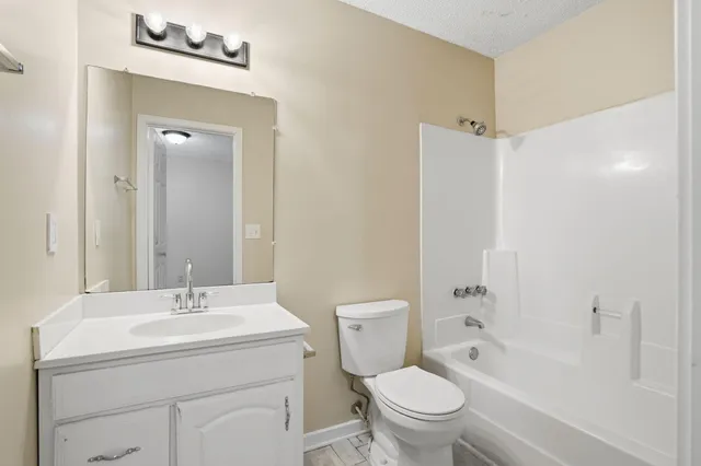 $1,995 | 120 Luden Drive, Unit C, Summerville, SC 29483