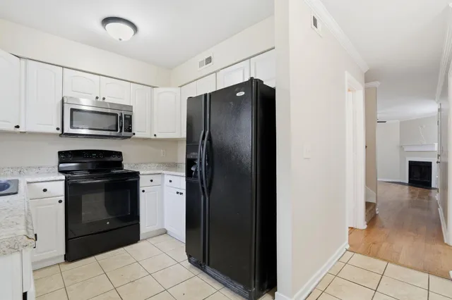 $1,995 | 120 Luden Drive, Unit C, Summerville, SC 29483