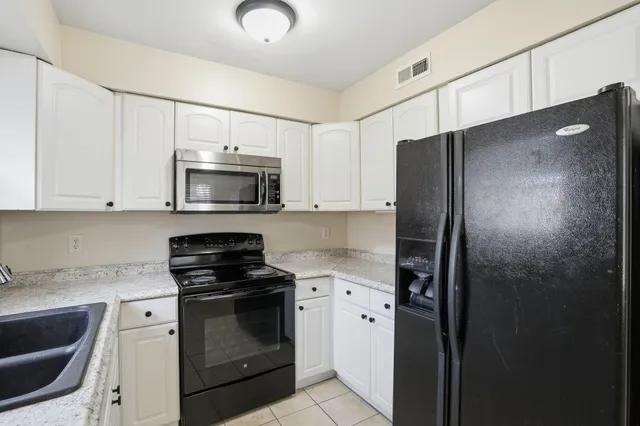 $1,995 | 120 Luden Drive, Unit C, Summerville, SC 29483