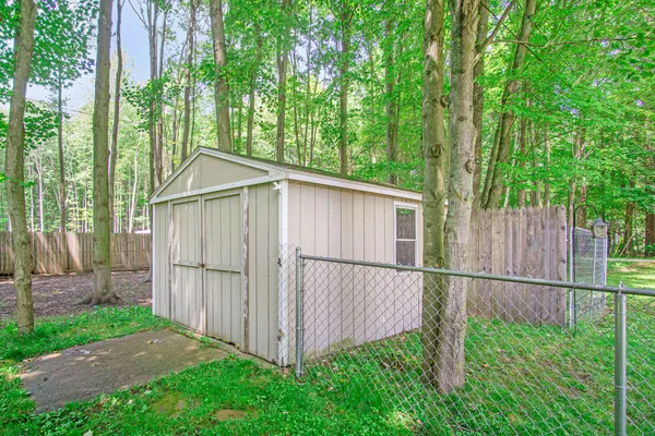 $599,000 | 18501 148th Avenue, Spring Lake, MI 49456