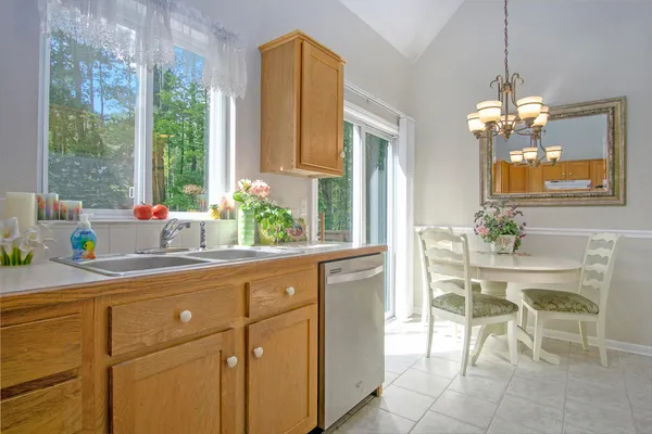 $599,000 | 18501 148th Avenue, Spring Lake, MI 49456